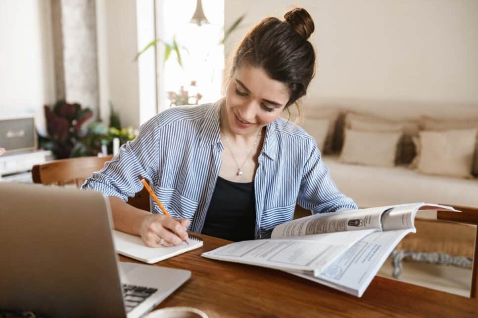 Aplicativo para Fazer Atividades Escolares